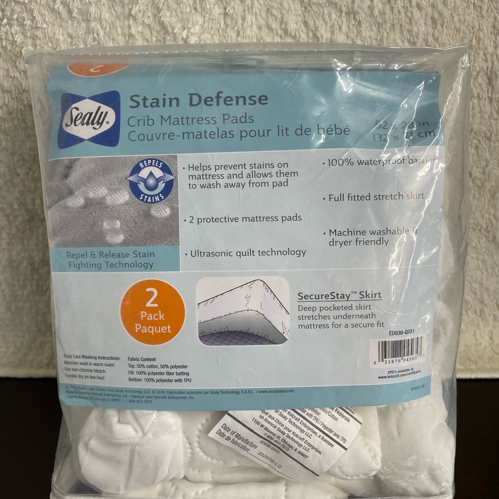 Sealy Crib Mattress Cover. Includes 1. NWT!
